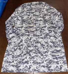 Augusta Sportswear Youth Large 100% Polyester Digi Camo Long Sleeves T-Shirt JH6 - Picture 1 of 3