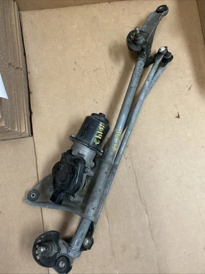 2006 2007 Subaru Impreza STI Sedan Oem Windshield Wiper Motor Mount 41625A - Image 1 of 4