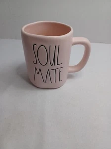 Tazza da caffè rosa Rae Dunn "SOUL MATE" - Foto 1 di 7