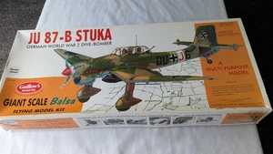 Guillow's Junkers JU 87-B Stuka 1:16 Balsa Flugzeug Bausatz 87cm Spannweite - Bild 1 von 15