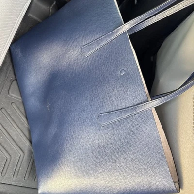 Bolso de Mano Kate Spade/Azul Marino con Estuche Pequeño con Cremallera a Juego.  Forrado gamuza Foto 1 de 4