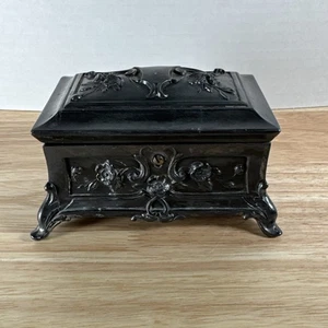 Antike Schmuckschatulle mit Fuß aus Silberguss Metall W.B. Manufacturing Co. Gemarkt - Bild 1 von 12