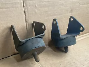 GM 1460201 Front Engine Mount - 1950 1951 1952 1953 Cadillac -- USED -- LOT OF 2 - Picture 1 of 4