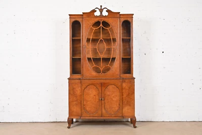 Romweber 法国省路易十五 Burl Wood Breakfront 书柜,20 世纪 20 年代 — 第 1/4 张图片