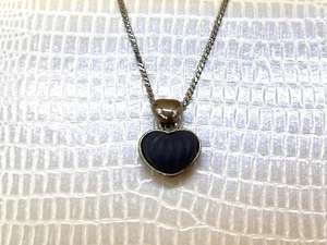 Colgante Wedgwood Portland Colección Chelsea Azul Chapado en Rodio en Forma de Corazón. - Imagen 1 de 4