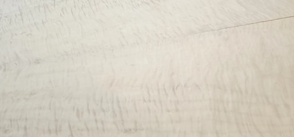 Juego de libros Maple Fiddleback Flame #1089 L.22&1/4" W.15&1/8"tapers-10&1/2"T. 3/8" Foto 1 de 4