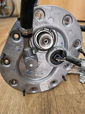 17 Triumph Bonneville T120 gas fuel pump assembly T1240330 TESTED  - Изображение 1 из 4