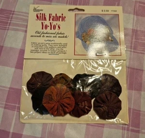 New Vintage Fabric Yo-Yos Brown Red Westwater Enterprises 100% Silk 8 Pc - Picture 1 of 12