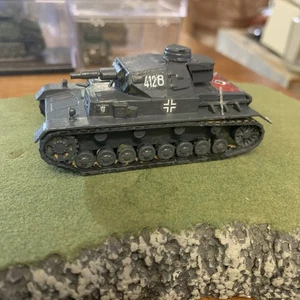 Tanque Panzer IV de plástico construido 1/72 - Imagen 1 de 6