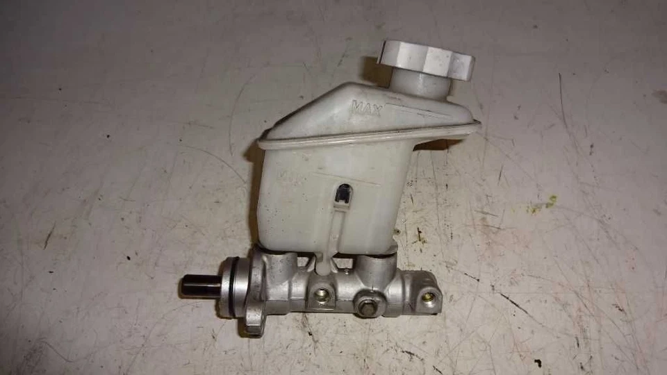 Brake Master Cylinder Manual Transmission With ABS Fits 2006-2011 Kia Rio 602099 Foto 1 de 4