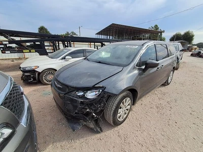 PACIFICA  2018 Fuel Filler Door 2595278 - Image 1 of 4