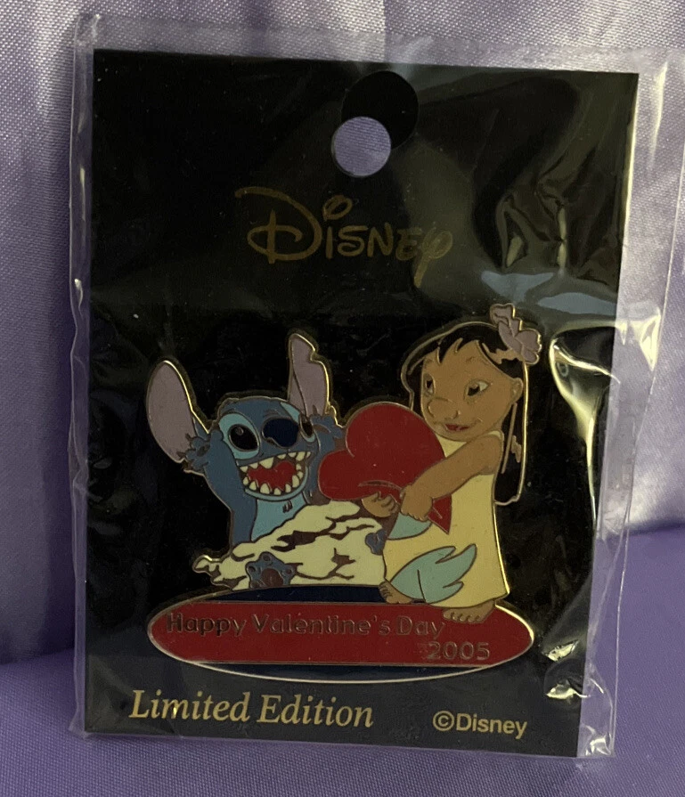 Disney Japan M&P Valentine's Day 2005 Lilo & Stitch Pin Limited Edition 900 NEW - Image 1 of 2