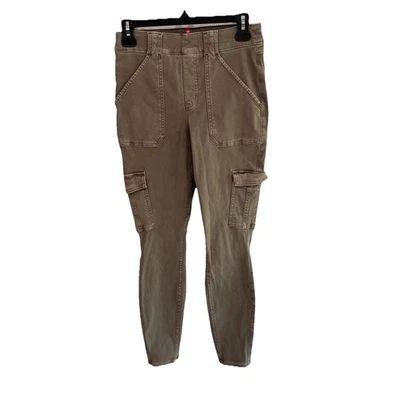 Pantalones ajustados Spanx Pull On Cargo talla mediana verde salvia sarga moldeadora militar Foto 1 de 4