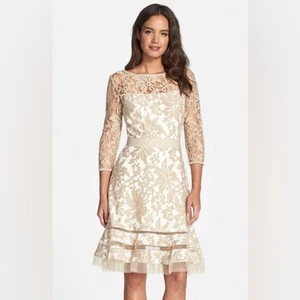 Nuevo con etiquetas Vestido para mujer Tadashi Shoji crema floral encaje calce y acampanado 10 3K1147M - Imagen 1 de 13