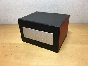 Used - Uhren Gehäuse Guess Etui Uhr - 11 x 9 X 6,5 CM - Unvollständig - Picture 1 of 4