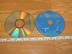 Lot of 2 DVD's Scooby's All Star Laff-a-lympics/Alvin & the Chipmunks *DISC ONLY - Picture 1 of 2