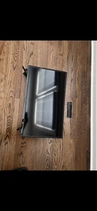 Vizio TV - Picture 1 of 6