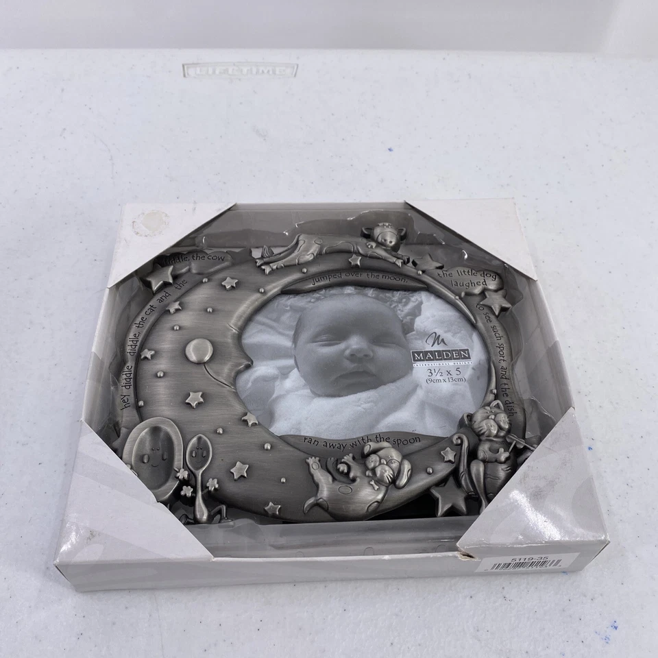 Malden International Designs Cow Jumped Over The Moon Metal Picture Frame 3x5 Silver