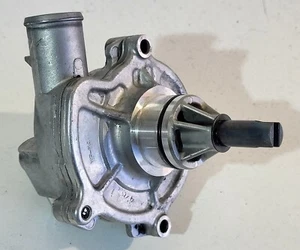 Water pump 1740004K10000 17400-04K10-000 Suzuki GSXS GSX-S 950 1000 2022+ year - Zdjęcie 1 z 13
