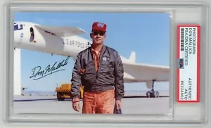 Foto firmata DON MALLICK - NASA XB-70 e YF-12 pilota collaudatore Marina - PSA - Foto 1 di 2