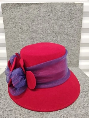 SOMBRERO MUJER BETMAR LUXURY AMAMDA ROJO CON FLORES. Talla M Nuevo En Caja. Q Foto 1 de 4