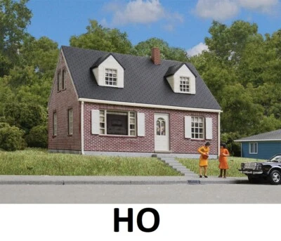 HO Scale - Brick Cape Cod House "Building Kit" - 933-3774 - Image 1 of 3