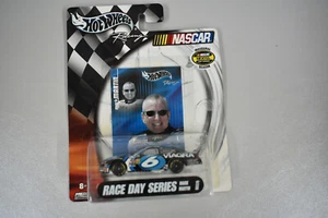 Hot Wheels Racing Nascar Race Day Series Mark Martin #6 Inaugural Season - Picture 1 of 2