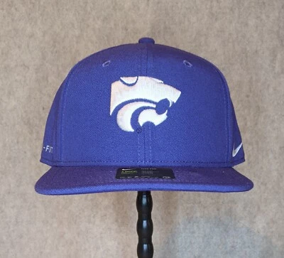 Nike Youth Pro Flatbill Kansas St. Wildcats Purple Adjustable Snapback NWT! Foto 1 de 4