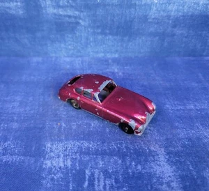 Vintage Matchbox Lesney No 53 A Aston Martin with Red Body & Black Wheels - Picture 1 of 3