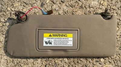 2009-2015 Honda Pilot Driver Side Tan/Beige Lighted Sun Visor LH Sunvisor OEM - Image 1 of 3