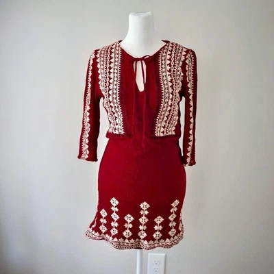 Vestido feminino bordado camisa estilo espanhol vermelho borgonha ocidental inspirado tamanho P - Imagem 1 de 4