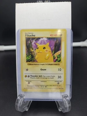 PIKACHU RED CHEEKS SHADOWLESS POKEMON BASE SET 58/102  MISPRINT - Image 1 of 2
