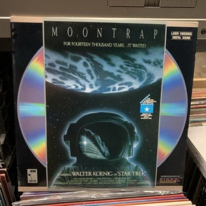 Moontrap (Laserdisc) Walter Koenig Digital Sound GREAT FILM VERY RARE! - Picture 1 of 2