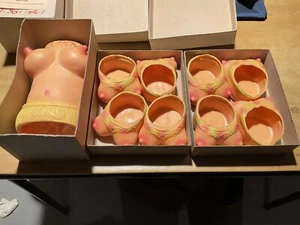 VINTAGE NOVELTY BAR TOPLESS BOTTLE COVER, & 8 COASTERS - W/ BOXES - Picture 1 of 6
