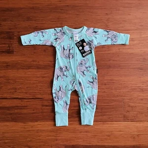 Traje Maravilloso Bonds Baby Elephant Magic Jasmint Verde Menta Cremallera Cremallera Nuevo con Etiquetas Talla 000 - Imagen 1 de 2