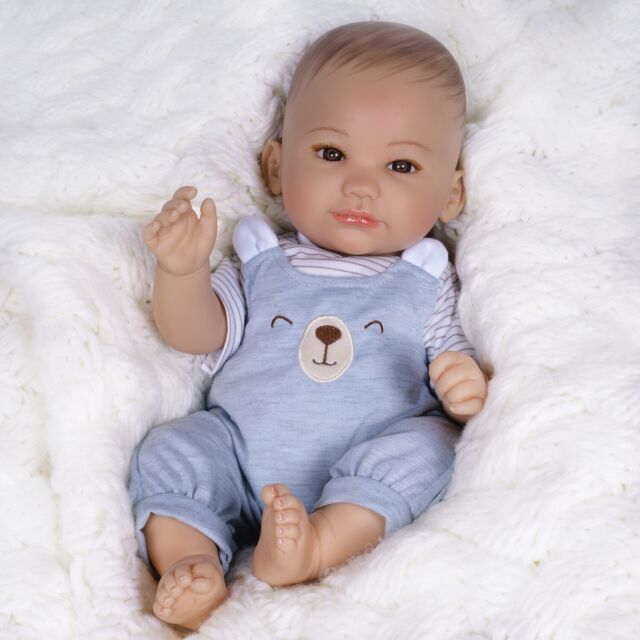 Bebe Reborn Menino Noah - Paradise Galleries 55 cm Corpo de Pano - TRENDS  Brinquedos