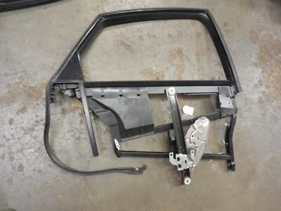 右后门窗框执行器密封组件 4B0839922 98-04 奥迪 A6 S6 — 第 1/4 张图片