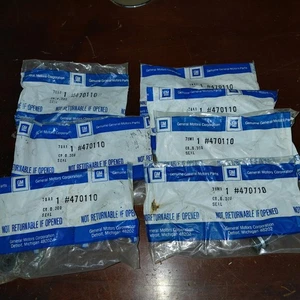 GENUINE GM ENGINE VALVE STEM OIL SEAL OEM 470110 lot of 7 - Picture 1 of 1