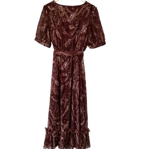 Maxi abito Calvin Klein floreale bordeaux trasparente sovrapposto manica a sbuffo taglia 14 - Foto 1 di 9
