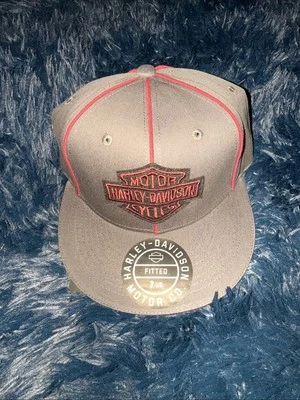 Gorra Harley Davidson Motor Company ajustada gris/roja talla 7 1/8 Foto 1 de 4