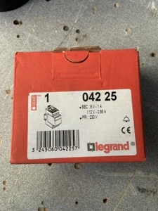 Legrand 042 25 Doorbell Transformer - Picture 1 of 2