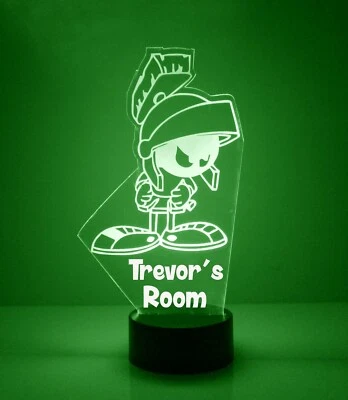 Marvin El Marciano, Personalizado GRATIS, Lámpara de Luz Nocturna LED + Control Remoto, Iluminar  Foto 1 de 4