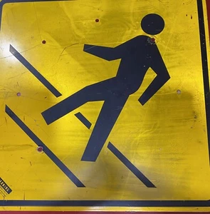 Fußgängerüberweg Wanderweg Mann Wanderstraße Schild Straße 30"" x 30"" im Ruhestand. - Bild 1 von 3