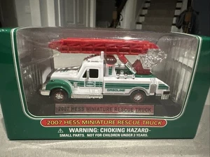 Nuevo camión de rescate Hess 2007 sin abrir - Imagen 1 de 1