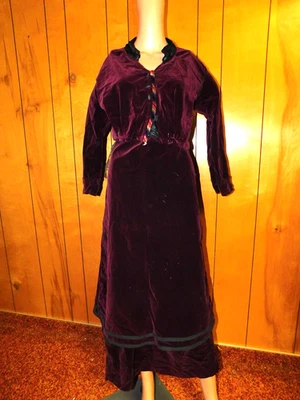 ANTIQUE Edwardian Purple VELVET Skirt and Blouse  DAMAGE Beautiful!!! - Image 1 of 4