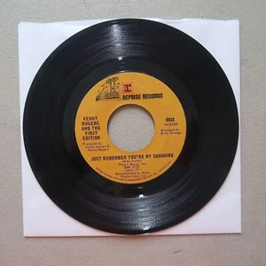 KENNY ROGERS VINYL 45 REPRISE 13-71 - Picture 1 of 2