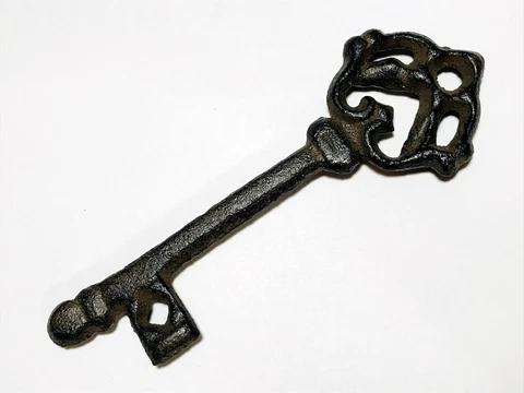 LARGE ANTIQUE SKELETON KEY 5" METAL BLACK DECORATIVE VICTORIAN PASS KEY CHUNKY Cover