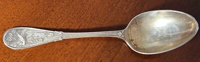 Cucharadita japonesa vintage de plata de ley de Tiffany & Co con monograma. Foto 1 de 4