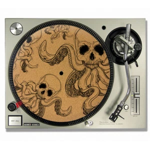 Squid Skull Vinyl CORK SLIPMATS / Turntable SLIP MATS - Picture 1 of 1