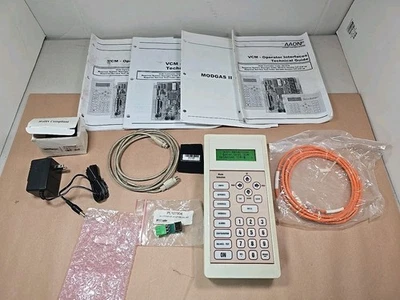 Herramienta de servicio modular Aaon Wattmaster VCM OE391-05 con cargador y extras Foto 1 de 4